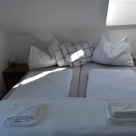 Sziget Vendeghaz Гостевой дом 3*